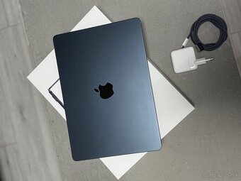 Apple MacBook Air M3 256GB SSD - 9