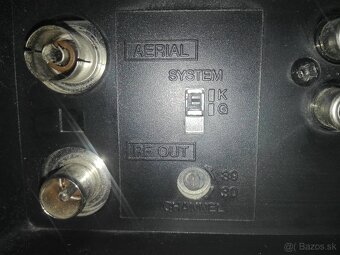 VHS videoprehrávač AIWA+TV farebné, 14“. - 9