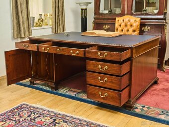 Veľký anglický písací stôl. Obojstranný - 9
