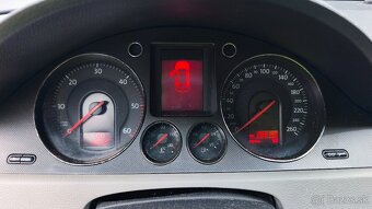 Volkswagen Passat B6 - 9