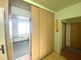 Predaj 3-izbový byt + balkón Medzilaborce - 9