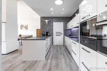 6 IZBOVÝ BUNGALOV S BAZÉNOM V KRÁSNEJ NA BREHU - 9