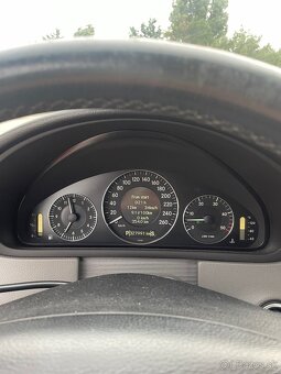 Mercedes CLK 320 CDI - 9