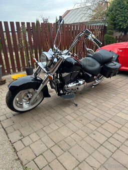 Suzuki Intruder 1500 - 9