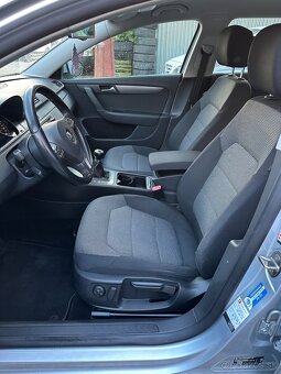 Volkswagen Vw Passat B7 Combi 2.0 TDI 100kw Comfortline,R17 - 9