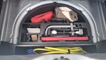 vw e-up - 9