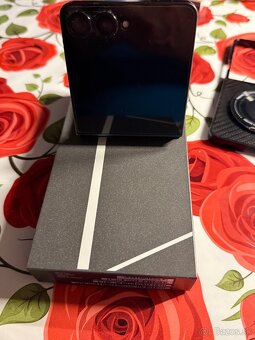 Samsung galxy z flip 7 256gb - 9