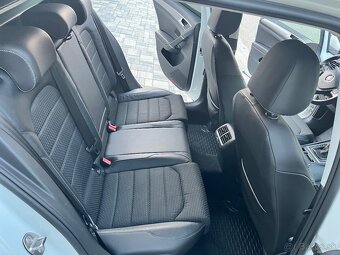 VW GOLF 7 - 2.0TDI 110kw - 9