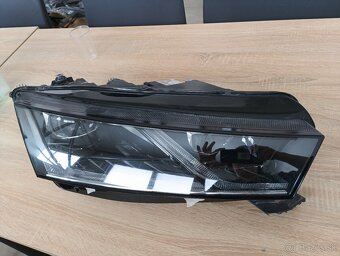 Škoda Octavia 4 predné pravé svetlo - 9