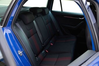 Škoda Octavia Combi 2.0 TDI - 9