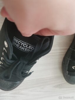 Čierne dámske ekologické tenisky Recykers č. 38 - 9