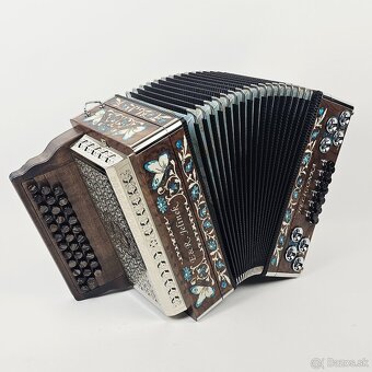 Heligonka Jelinek , Heligónky na mieru pre každého - 9