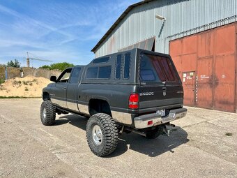 Dodge Ram 1500 V8 5,9 4x4 - 9