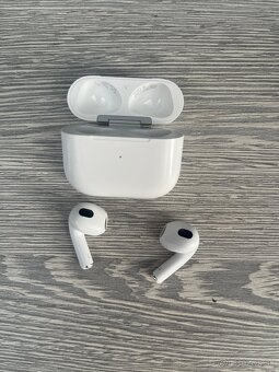 Apple AirPods 3 - 9