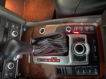 Audi Q7 3.0 V6 TDI Quattro S tronic S-line 7-miestne SK ŠPZ - 9