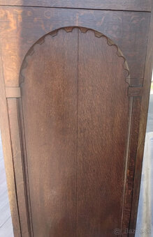 Skriňa starožitná dubová. - 9