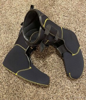 Fischer Travers vel.42/27,5 - 9