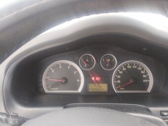 Hyundai Santa Fe 2.0 CRDi  4x4 - 9