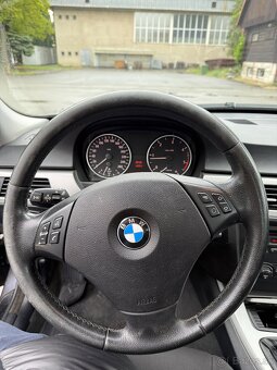 BMW 320D - 9