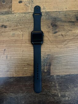 iPhone 12 Pro Graphite 256GB + Apple Watch s6 - 9