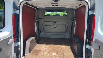 Predám dodávku Opel Vivaro 6 MIESTNE LONG 2,0cdti - 9