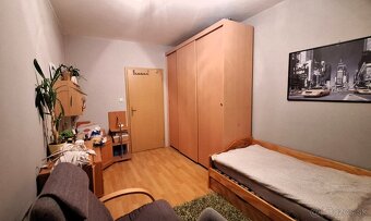 Krásny 3 izbový byt na Západe, kompletne zariadený - 9