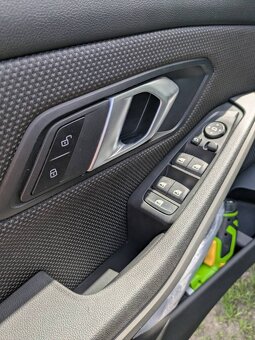 BMW 320dX drive , 10/2020, 140kW, 150tkm - 9