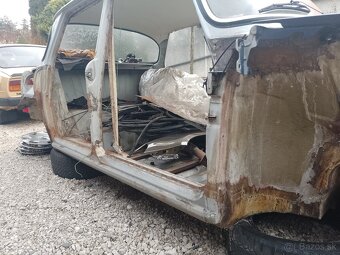 SKELET KAROSERIA SKODA 1000MB REZERVOVANE - 9