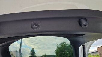 Tesla Model Y SUV 378kw Long Range 99 900km, dual motor 4x4 - 9
