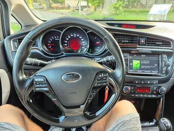 Kia ceed sw - 9
