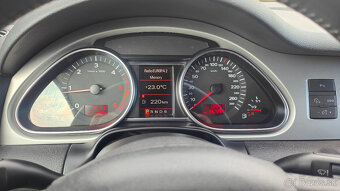 Audi Q7 3.0TDI - 9