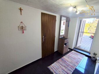 Priestranný rodinný dom v nádhernej prírode - 9