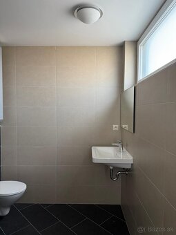 172m2 interiér a exteriér - 9