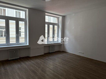 Kompletne zrekonštruovaný, klimatizovaný 4i byt na predaj - - 9