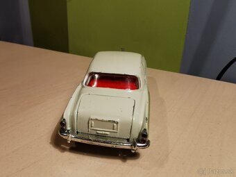 ZLAVA Corgi toys Bentley - 9