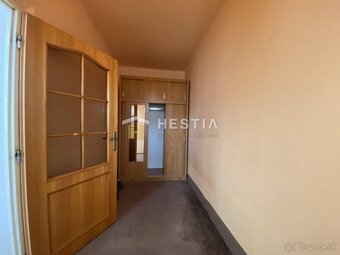 NA PREDAJ veľký 3,5-izb.byt, Senica - 9