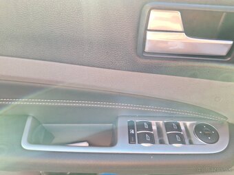 Ford Focus 1,6 TDCI Titanium Kombi - 9