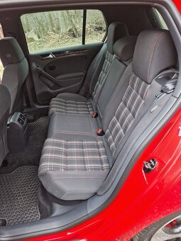 Volkswagen Golf 6 GTI 2.0 TSI - 9