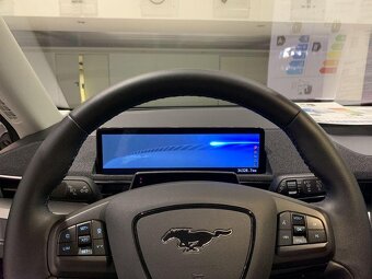 FORD MUSTANG MACH-E 76kWh 2023 odpočet DPH - 9