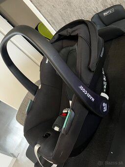 Autosedačka + Isofix základňa Maxi-Cosi - 9