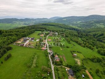 EXKLUZÍVNE NA PREDAJ KRÁSNY STAVEBNÝ POZEMOK (2202 m2)... - 9
