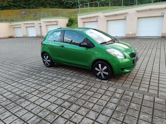 TOYOTA YARIS 1,0 BENZÍN, 51KW, 2008, PÔVODNÝ LAK - 9