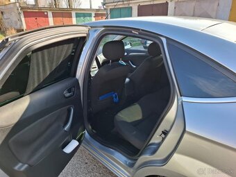 Ford Mondeo Hatchback 1.8 tdci 92 kw. 2008 - 9