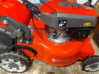 Kosačka Husqvarna - 9