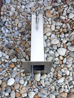 Nerezový záhradný stĺpik na vodu P&N 100-10R - 9