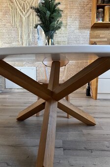 Jedálenský stôl Nori - 9