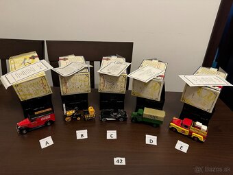 4 cast - Matchbox Yesteryear, Matchbox Dinky ZLACNENE - 9