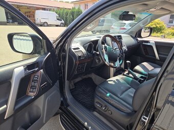 Toyota Land Cruiser 3.0I D-4D Premium A/T REZERVOVANE - 9