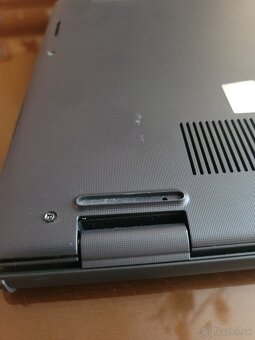 Dell Vostro 3515 - poškodený, no má nové diely - 9