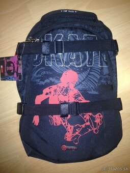 ZNAČKOVÝ BATOH zn.TARGET + darček - 9